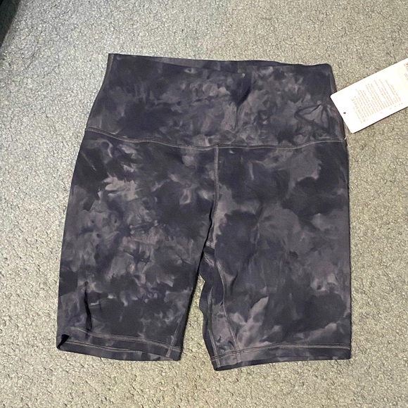 Lululemon Align HR Short 8” Grey Graphite Sz 8 - Picture 2 of 4